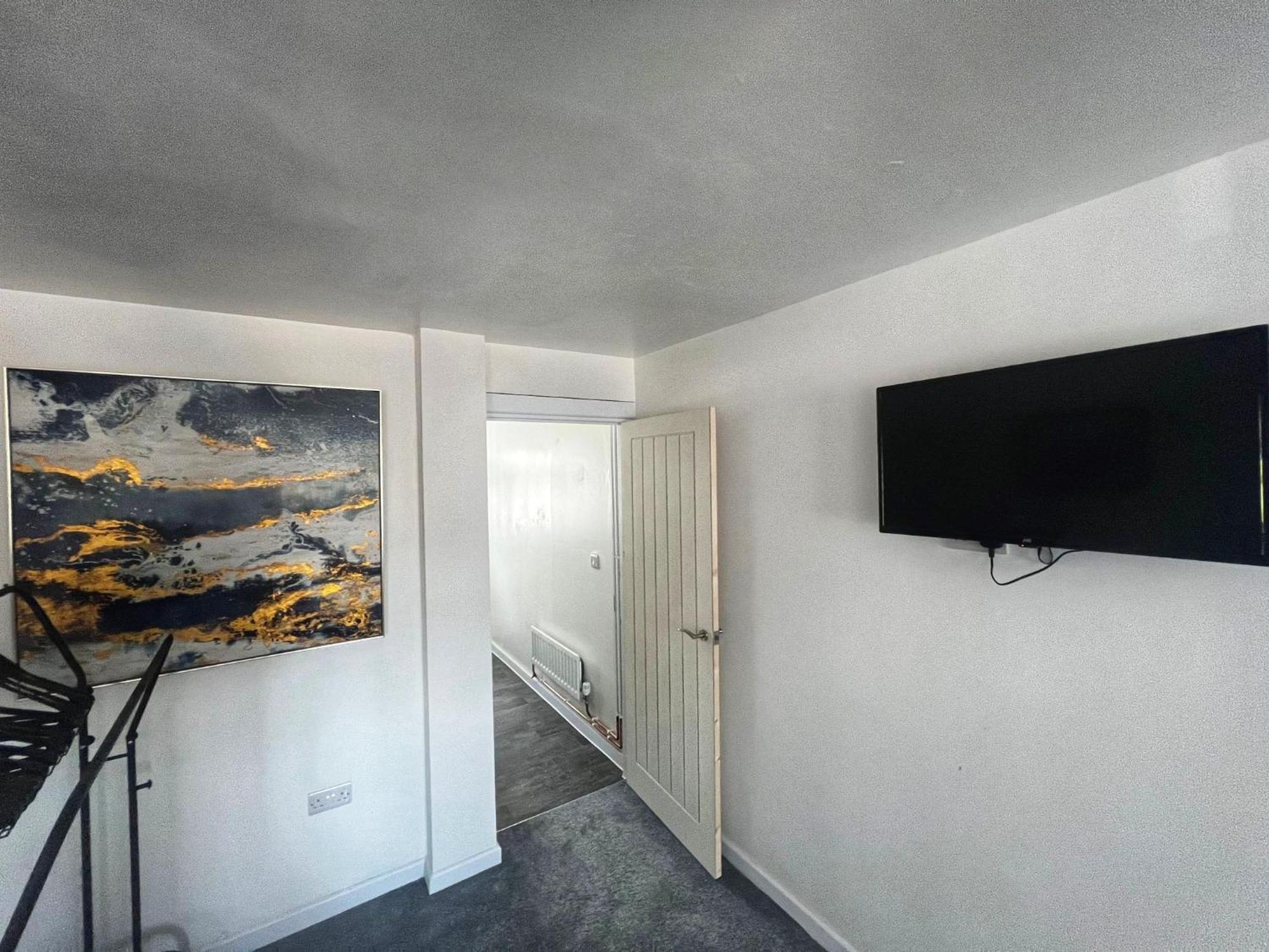 Modern Comfortable Quiet Self Contained Apartments Brackley  Bagian luar foto