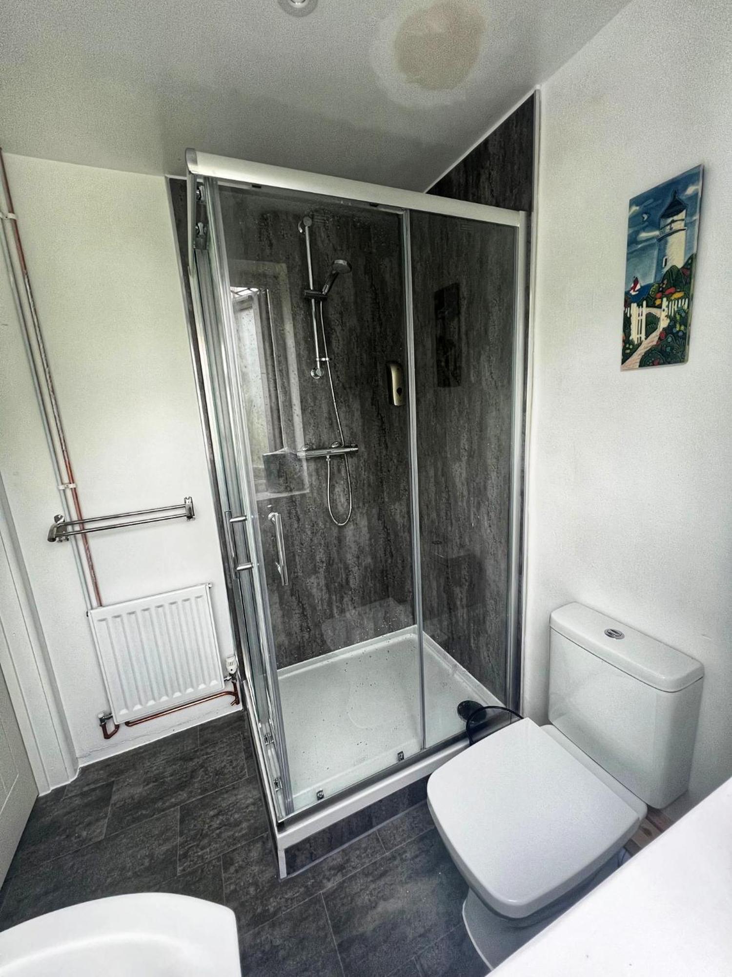 Modern Comfortable Quiet Self Contained Apartments Brackley  Bagian luar foto