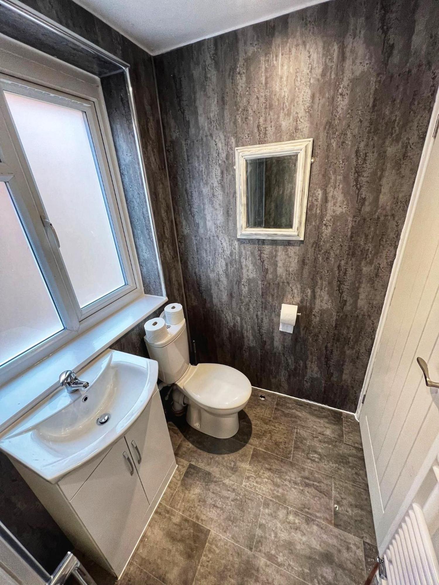 Modern Comfortable Quiet Self Contained Apartments Brackley  Bagian luar foto
